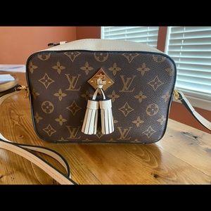 Louis Vuitton crossbody bag